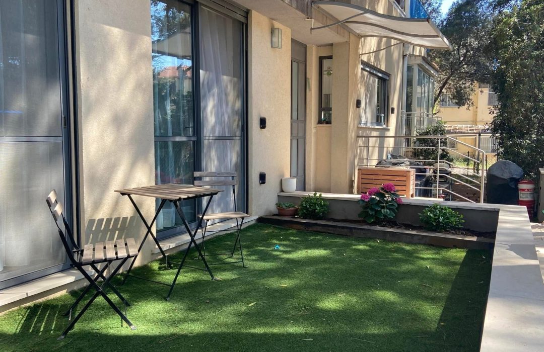 b7bbbf0b-4cb4-44d2-bda2-90ca2c74441c